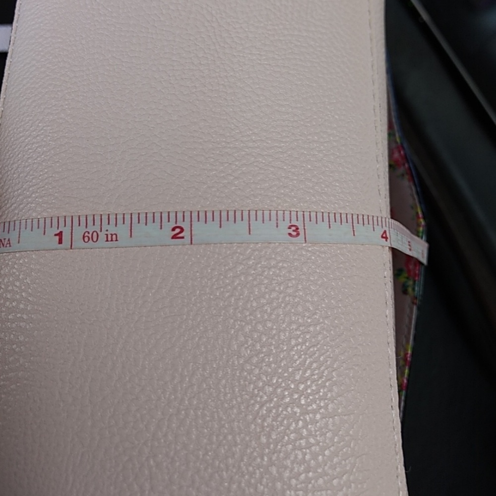 *** Betsey Johnson pink briefcase bag - Picture 7 of 8